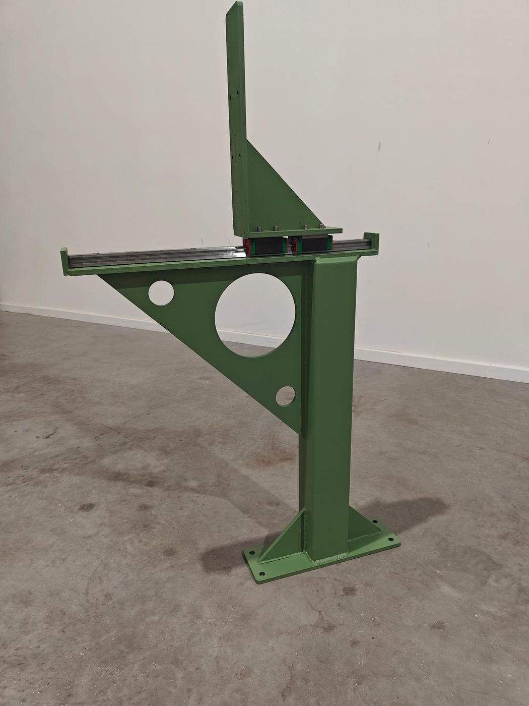Lutrom Engineering workshop photo